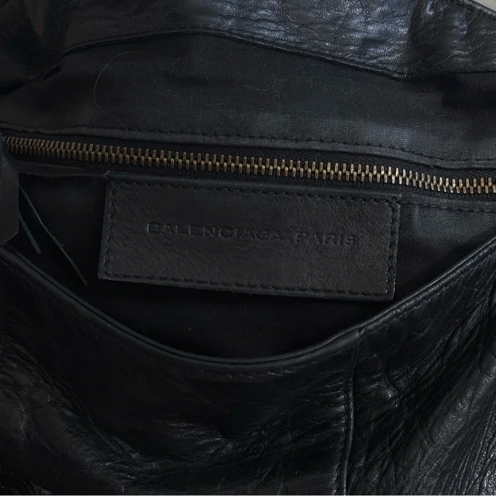 Balenciaga Motocross Black Leather Hobo Bag - Picture 6 of 8